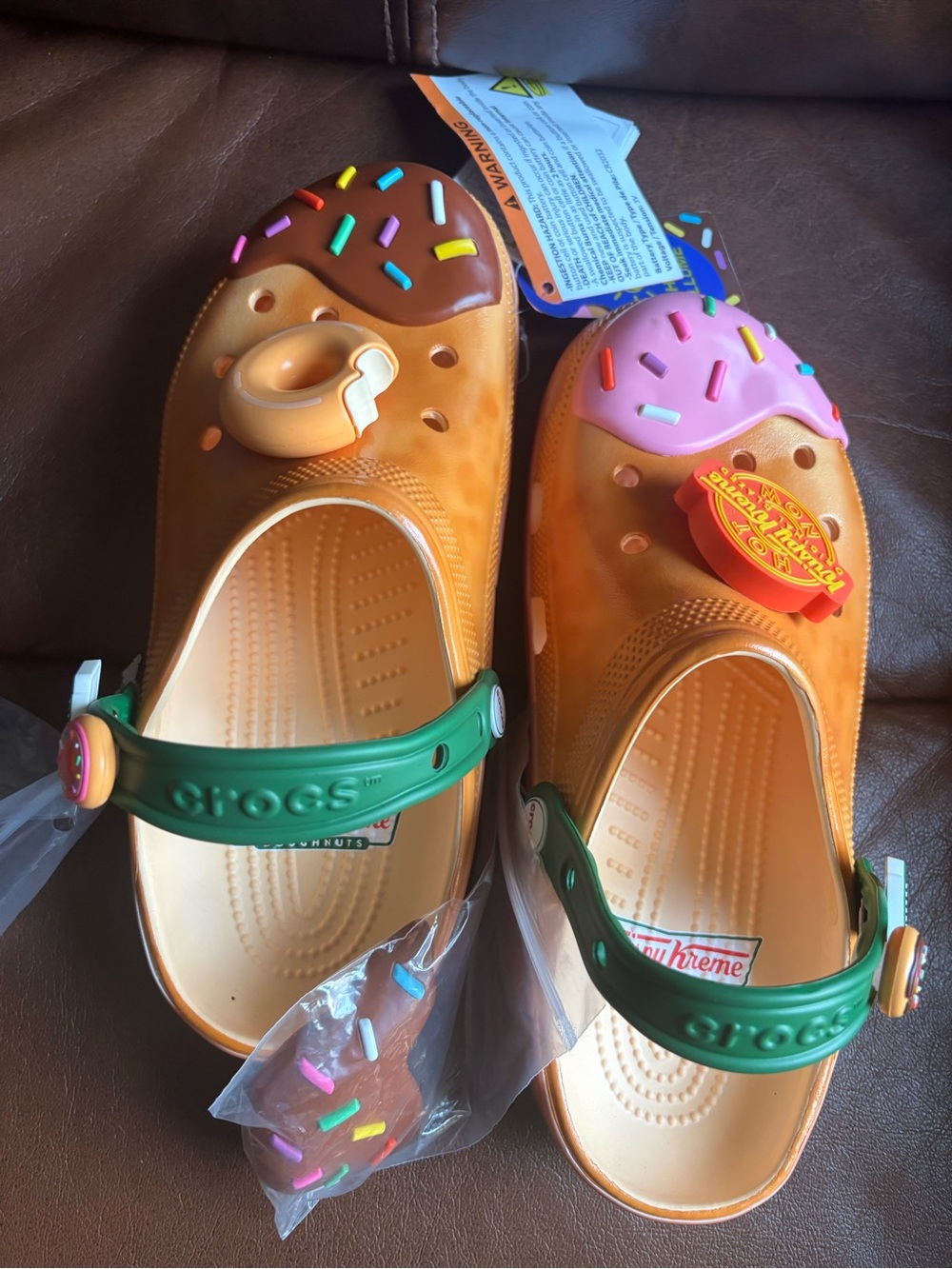 Crocs Krispy Kreme Sprinkle Donut Clogs - Picture 3 of 8